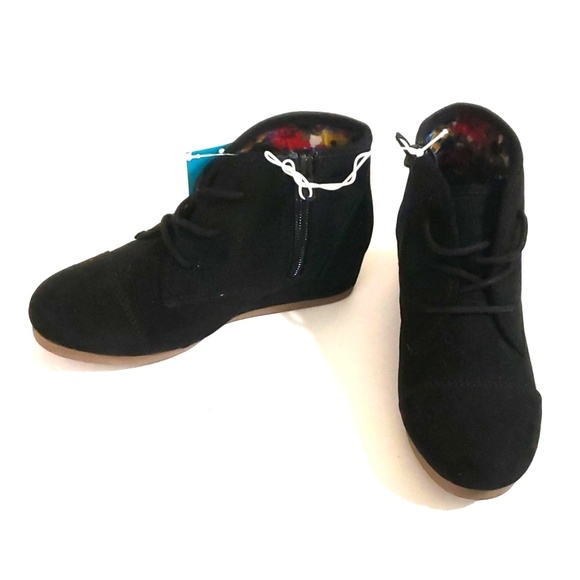 NEW Black Wedge Booties Little Girl Sz 2 & 13 Boot - Picture 2 of 7